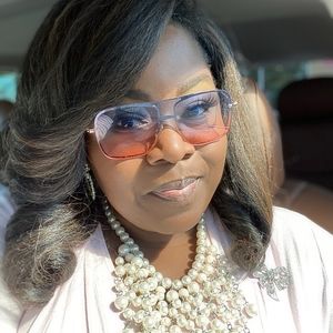 Meet your Posher, Toya